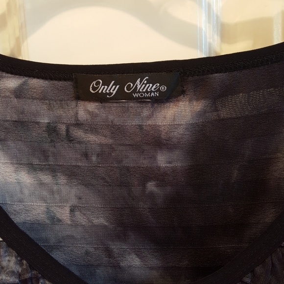 Top - Picture 2 of 2